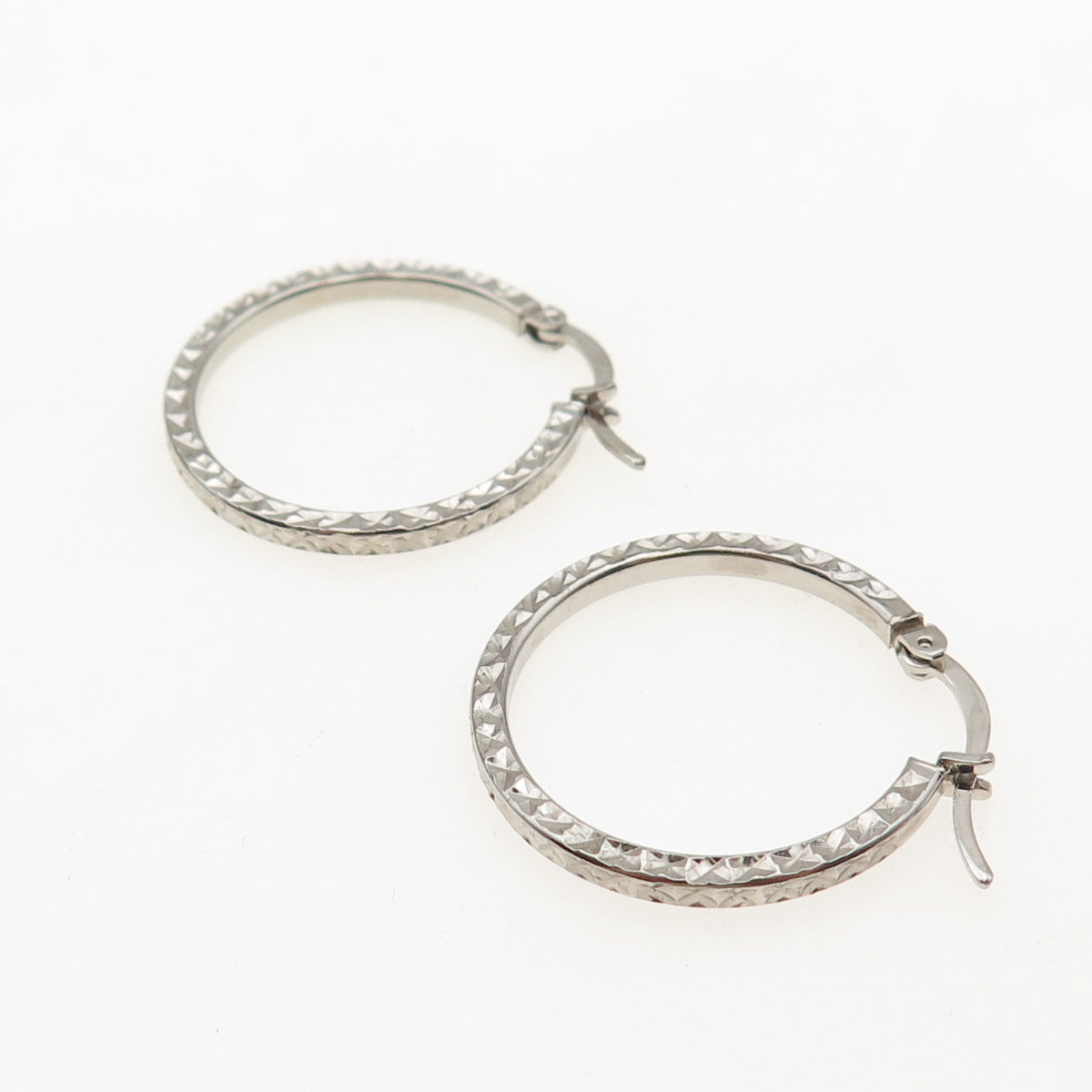 925 Sterling Silver Diamond-Cut Hoop Earrings