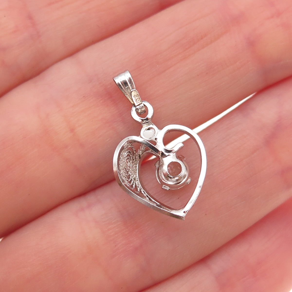 925 Sterling Silver Antique Art Deco Rhinestone Heart Filigree Charm Pendant