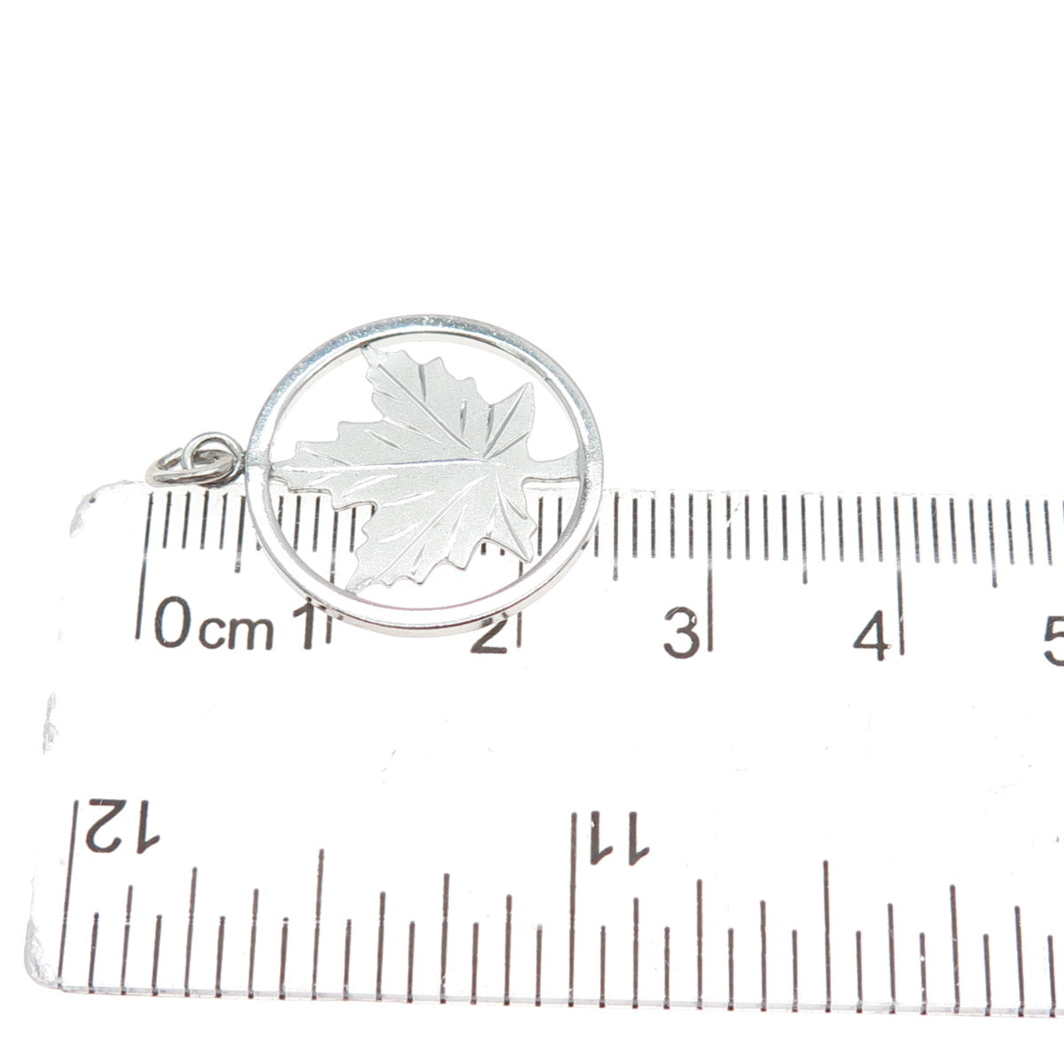 BOND BOYD 925 Sterling Silver Vintage Maple Leaf Charm Pendant
