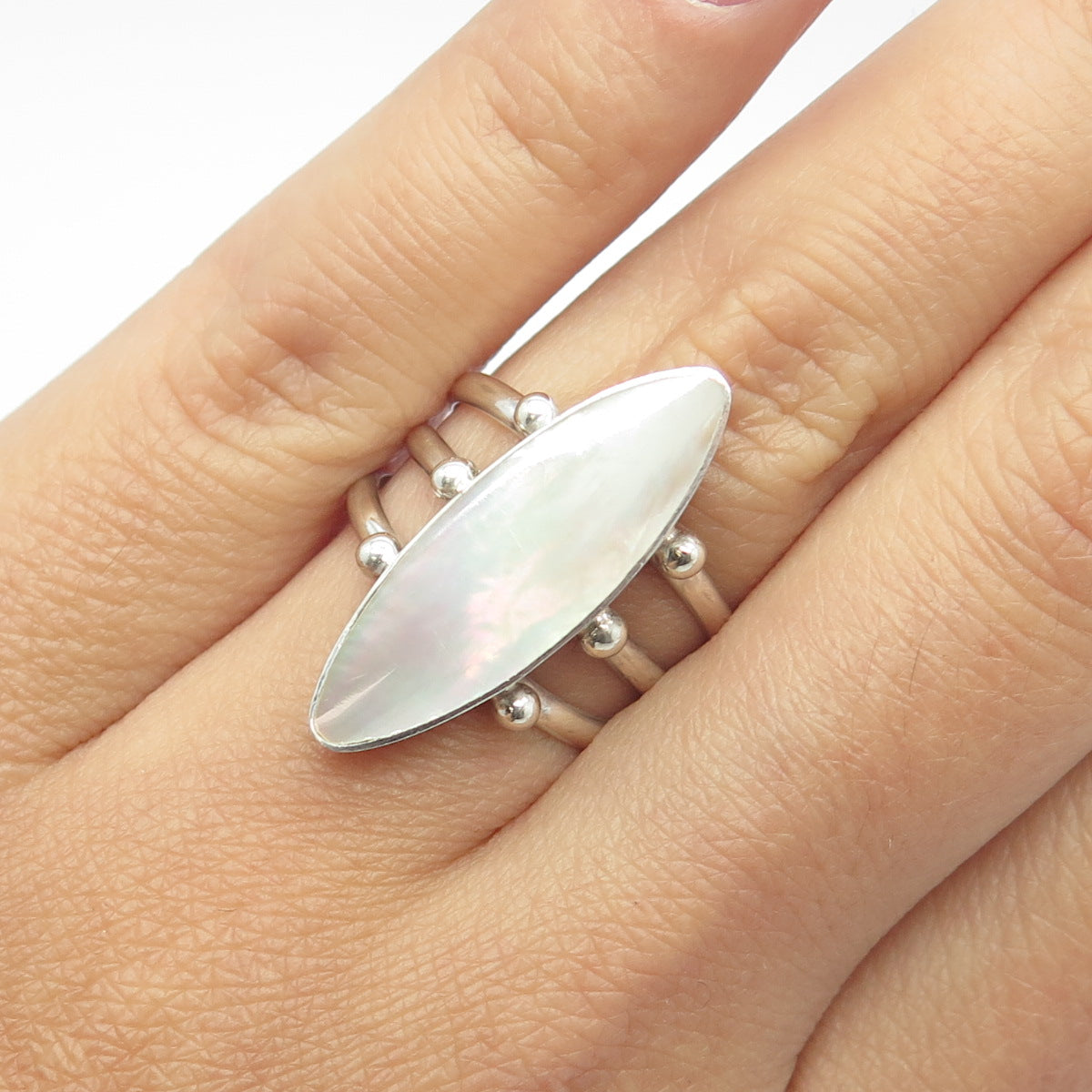 925 Sterling Silver Vintage Mother-of-Pearl Ring Size 7