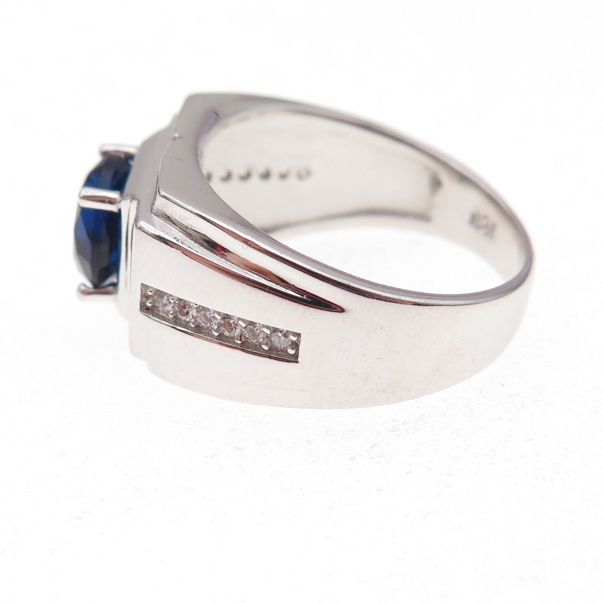 925 Sterling Silver Round-Cut Blue & White C Z Ring Size 8.5