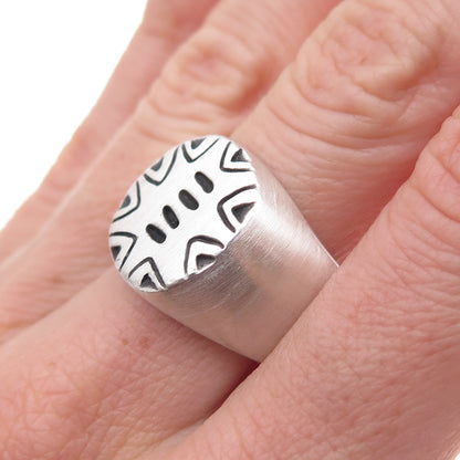 Lisa Jenks 925 Sterling Silver Vintage Modernist Oxidized Signet Ring Size 8.25