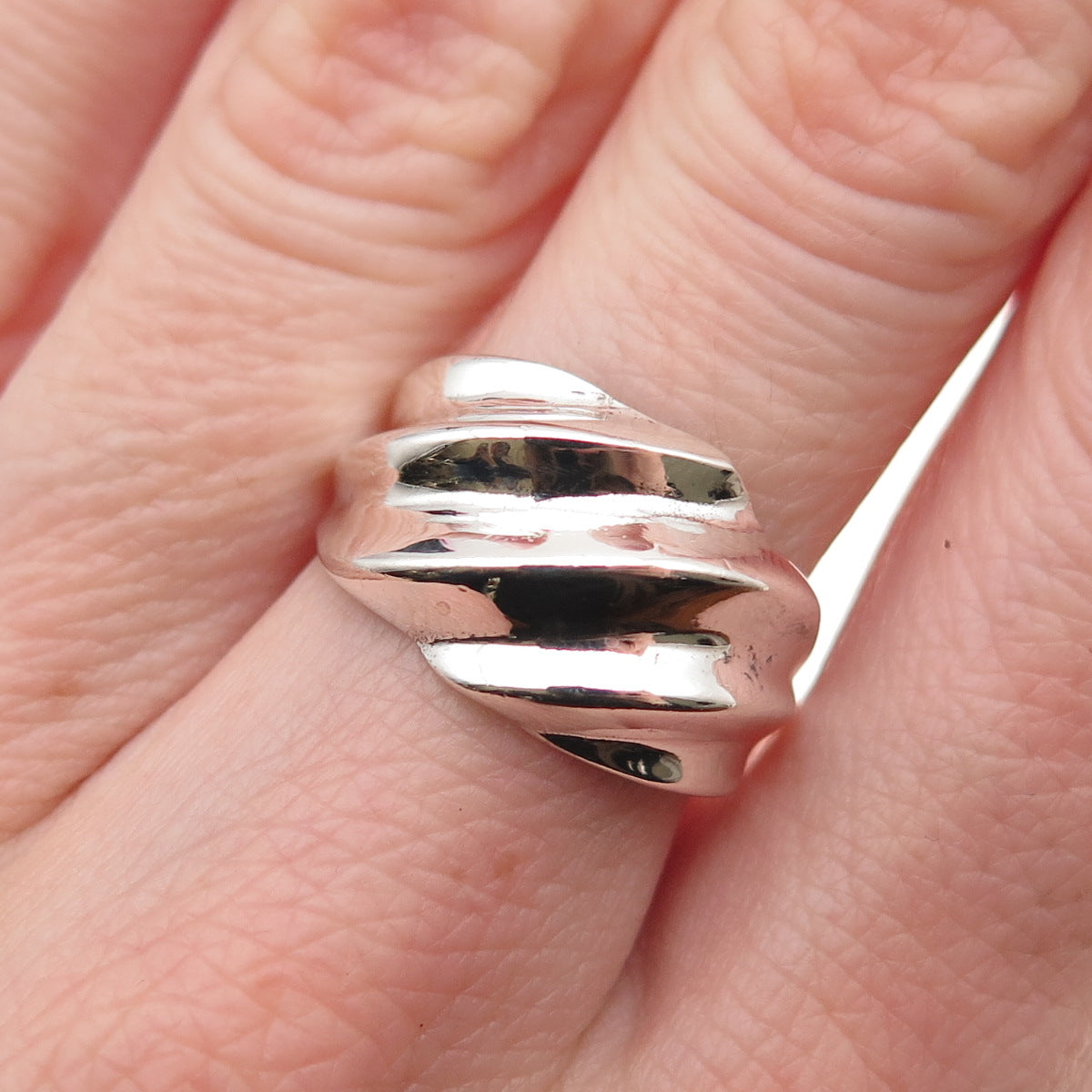 925 Sterling Silver Vintage Modernist Ribbed Ring Size 7