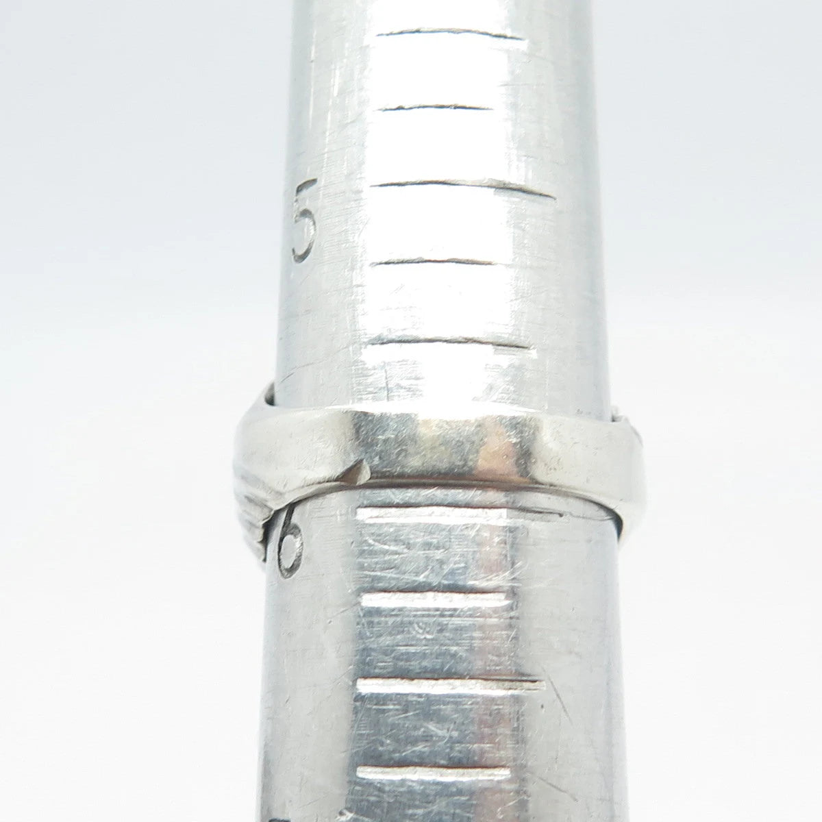 925 Sterling Silver Vintage Uncas Ribbed Domed Ring Size 6