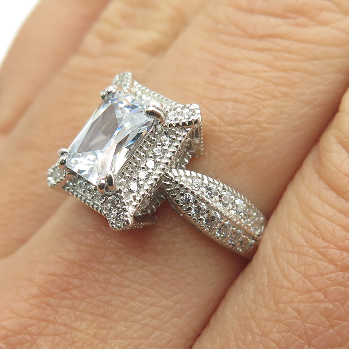 925 Sterling Silver Radiant-Cut C Z Engagement Ring Size 7.25