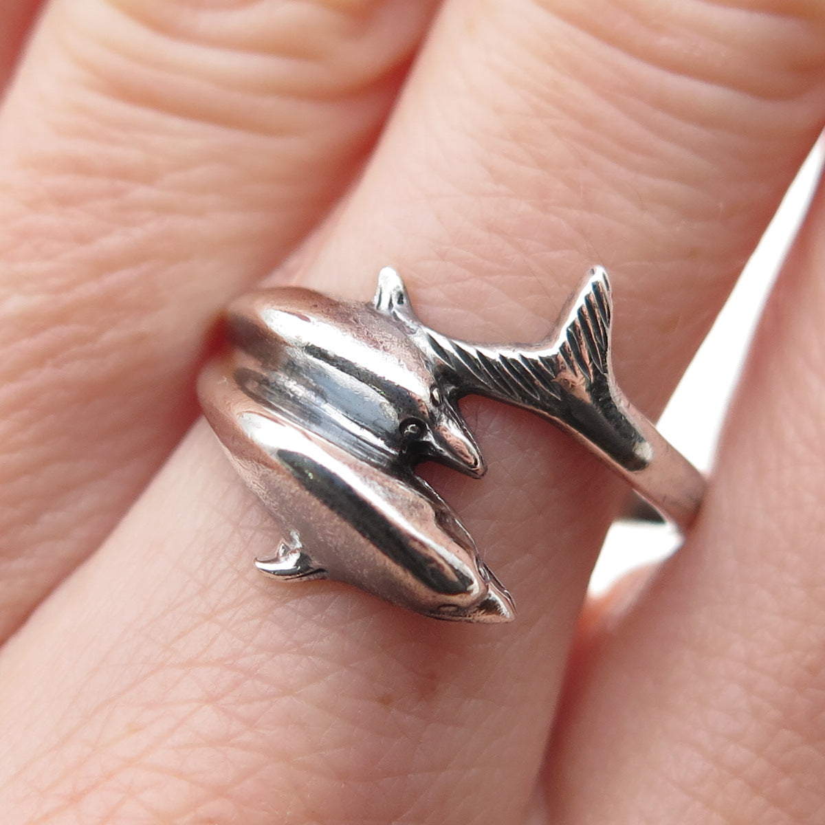 925 Sterling Silver Vintage Dolphin Couple Oxidized Ring Size 8.75