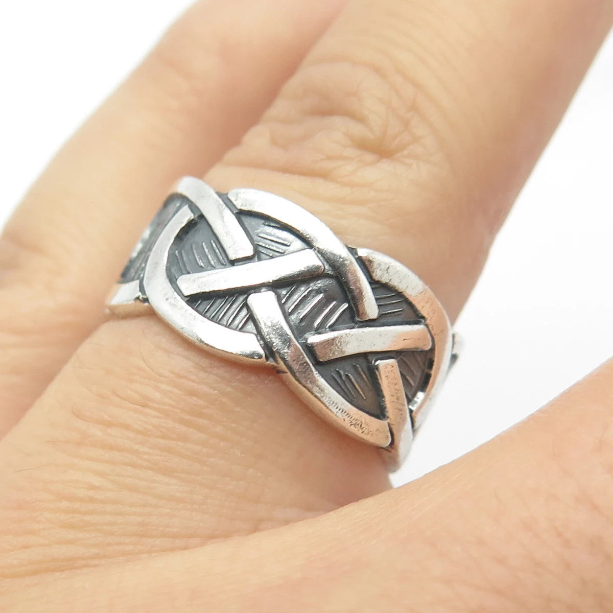 925 Sterling Silver Vintage Celtic Band Ring Size 7.5