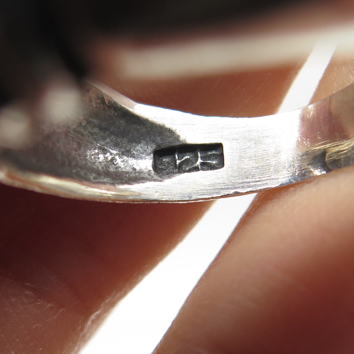 925 Sterling Silver Vintage Modernist Ribbed Ring Size 8.25