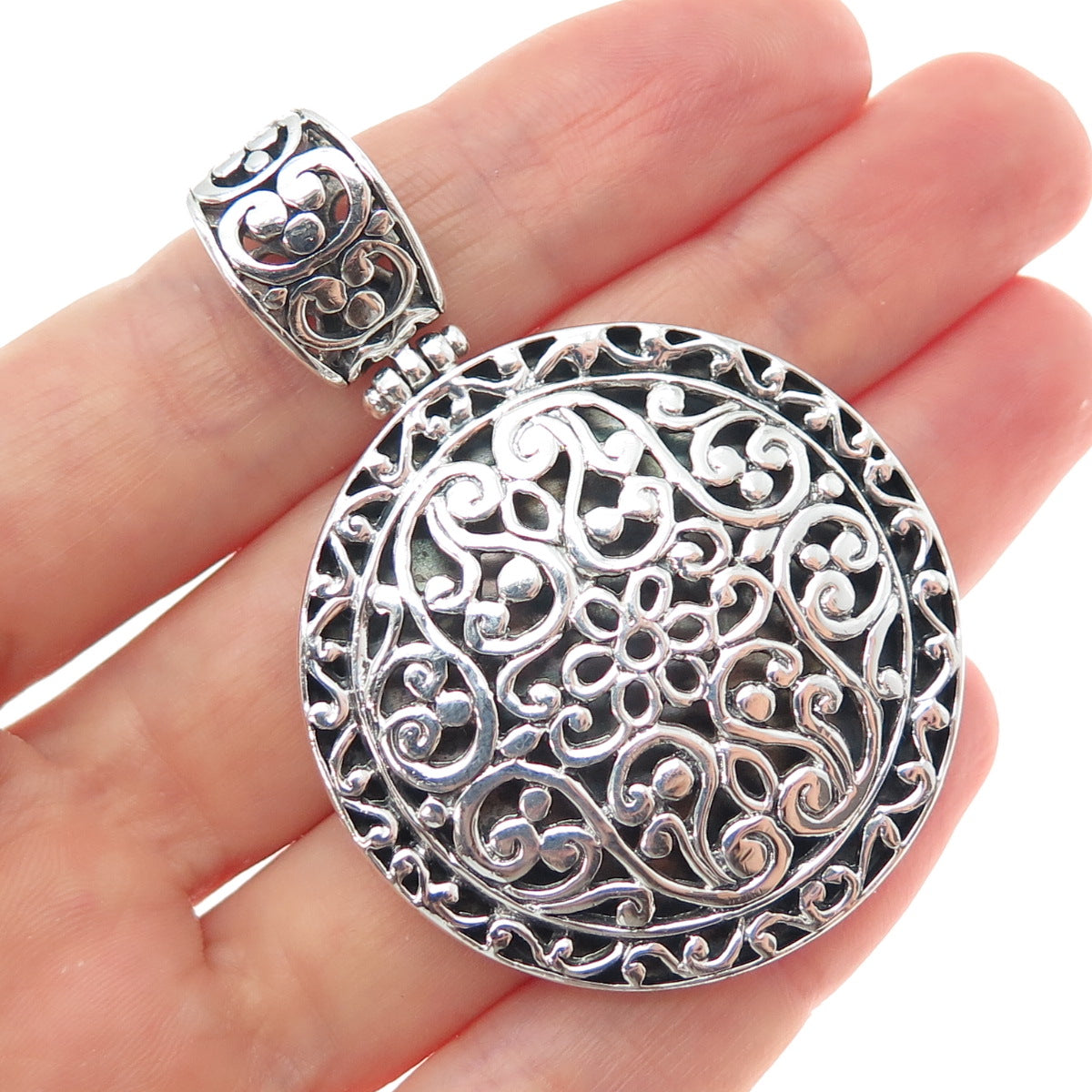 925 Sterling Silver Vintage Ornate Floral Oxidized Pendant