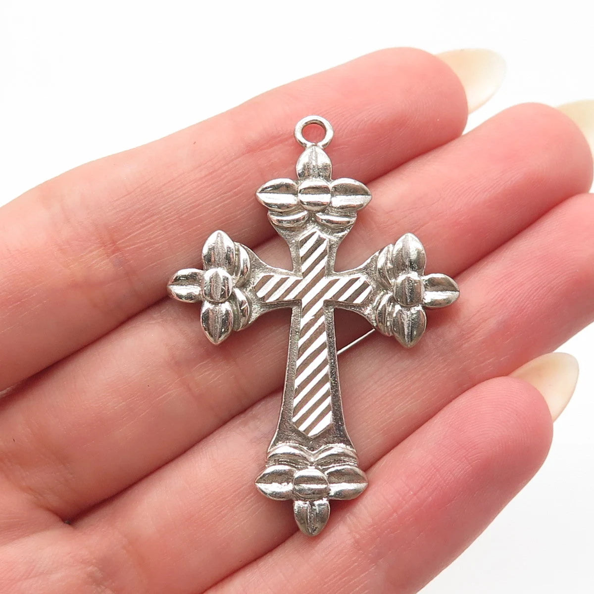 925 Sterling Silver Vintage Striped Cross Pendant