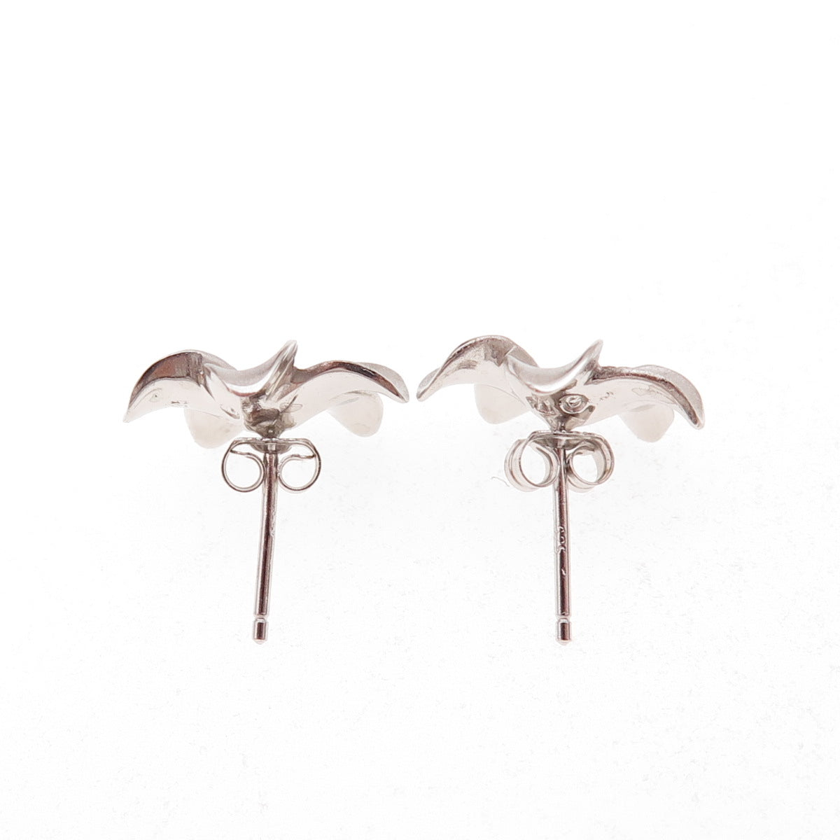 925 Sterling Silver Hawaiian Plumeria Flower Stud Earrings
