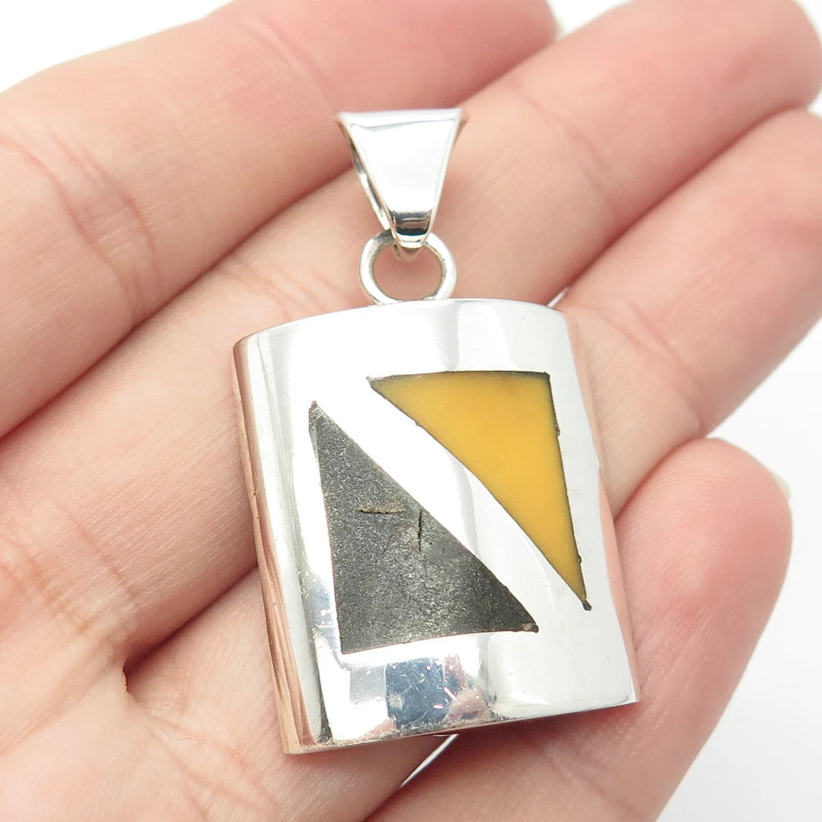 925 Sterling Silver Vintage Real Scottish Amber & Wood Pendant