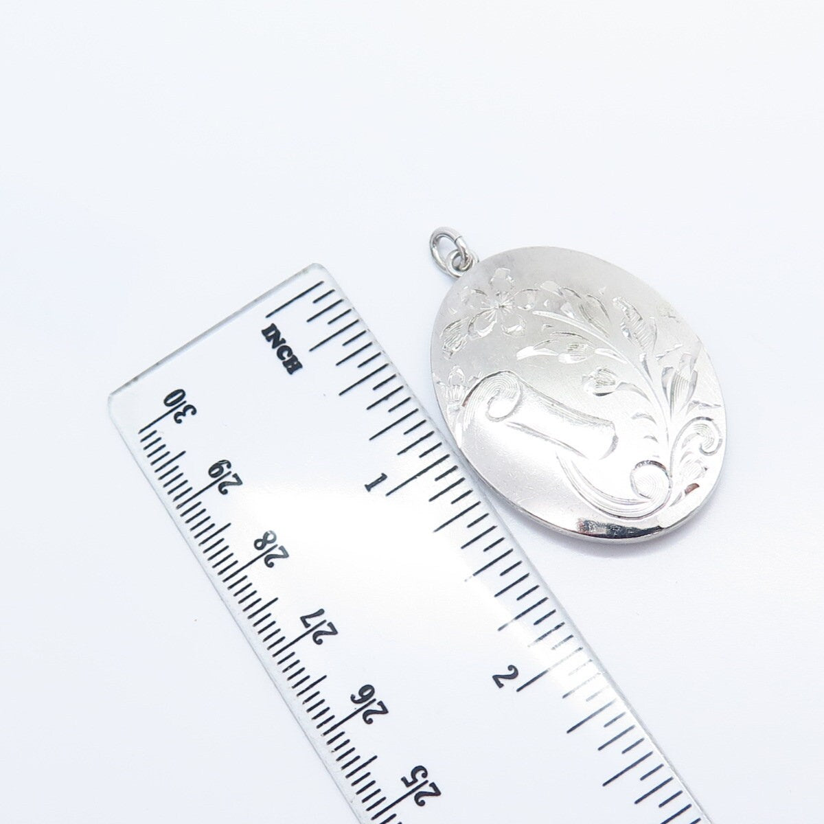 925 Sterling Silver Vintage Etched Floral Oval Pendant