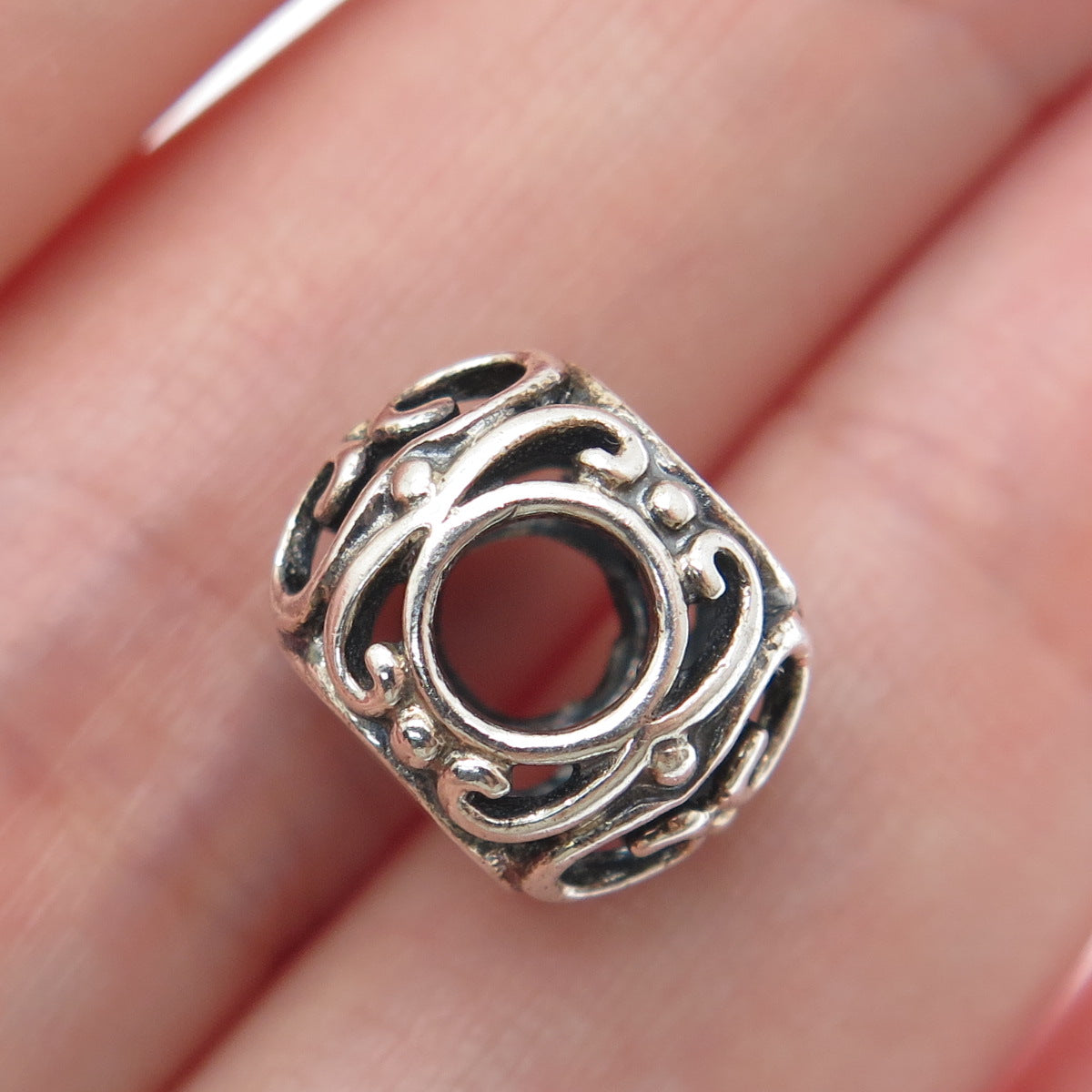 CHAMILIA 925 Sterling Silver Letter Y Initial Ornate Bead Charm