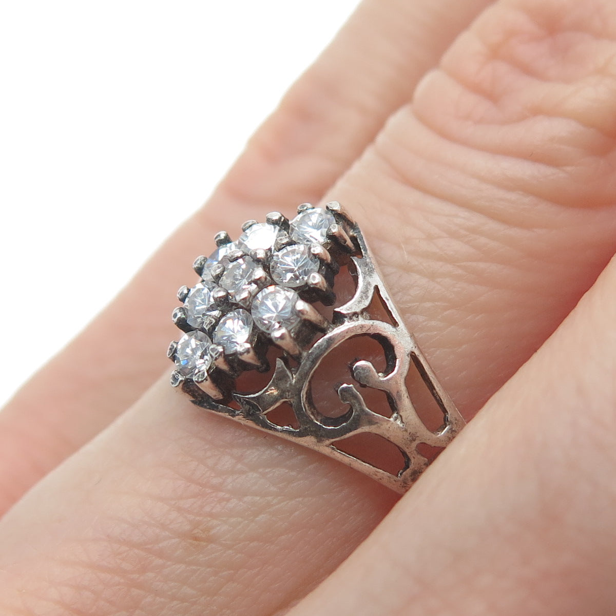 925 Sterling Silver Round-Cut Shaped C Z Ornate Oxidized Ring Size 6