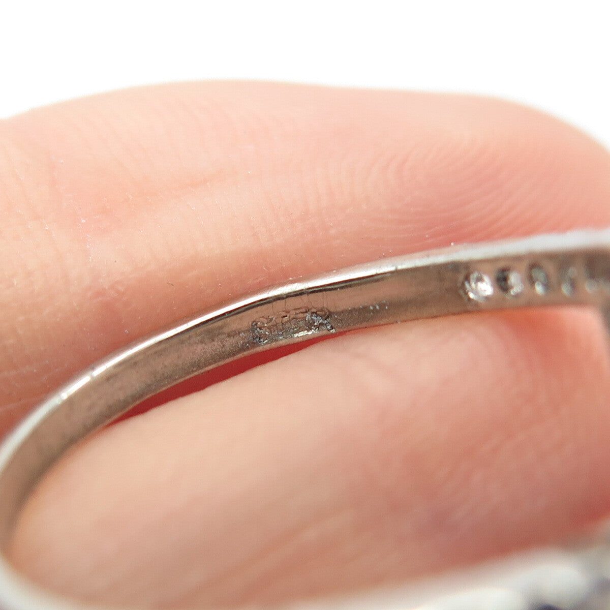 925 Sterling Silver C Z Check Mark Ring Size 6