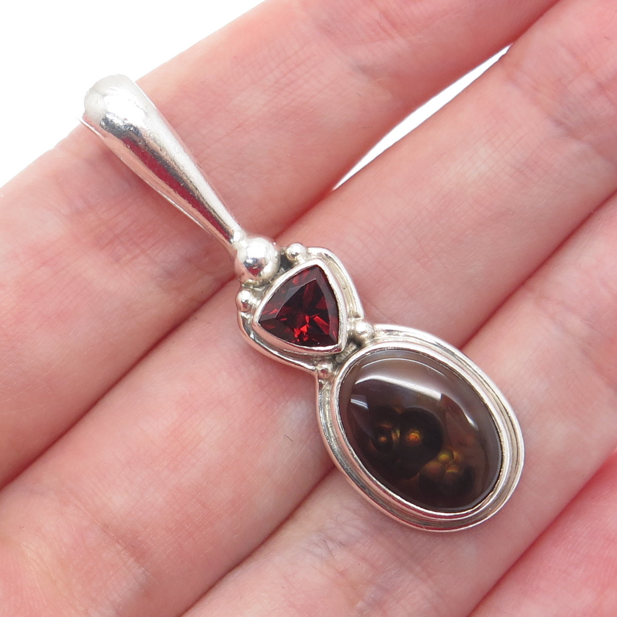 SAJEN 925 Sterling Silver Vintage Real Agate & Red Garnet Gemstone Pendant