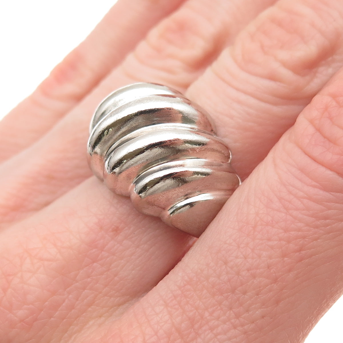 925 Sterling Silver Vintage Modernist Ribbed Dome Ring Size 7.25