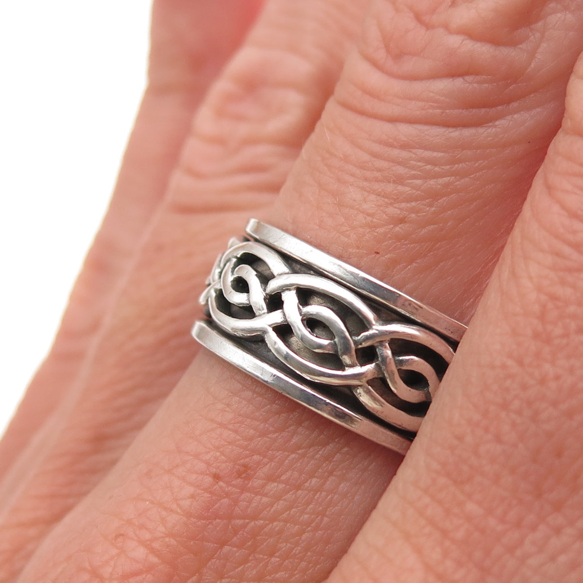 925 Sterling Silver Vintage Celtic Woven Oxidized Rotating Band Ring Size 7.25