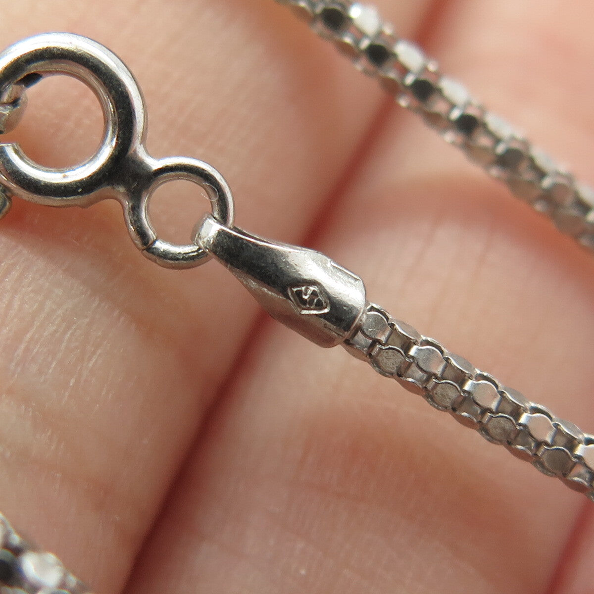 925 Sterling Silver Round-Cut C Z Key Flat Popcorn Chain Necklace 16"