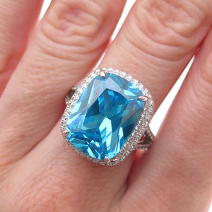 925 Sterling Silver Blue & White C Z Ring Size 7.25