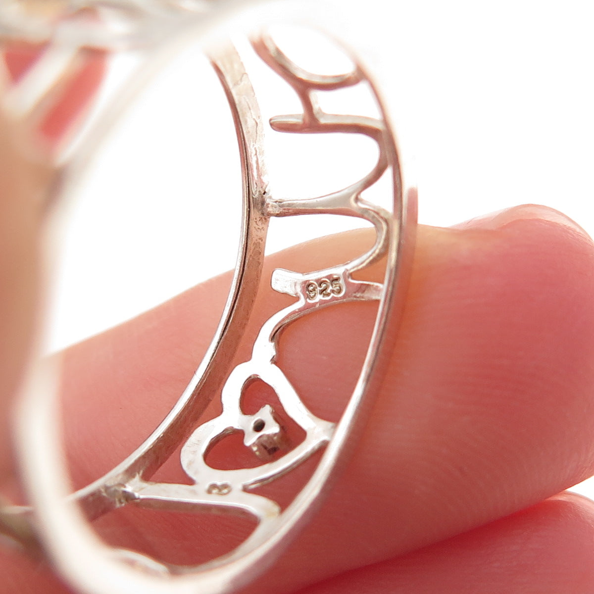 925 Sterling Silver Real Diamond Love / Amour Heart Band Ring Size 8