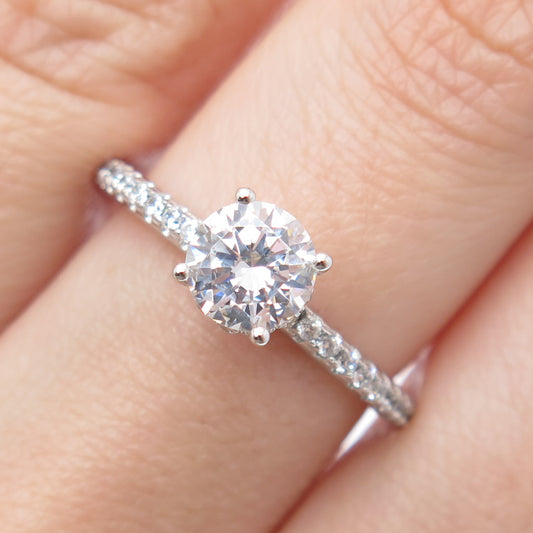 925 Sterling Silver Round-Cut Shaped C Z Engagement Ring Size 7.25