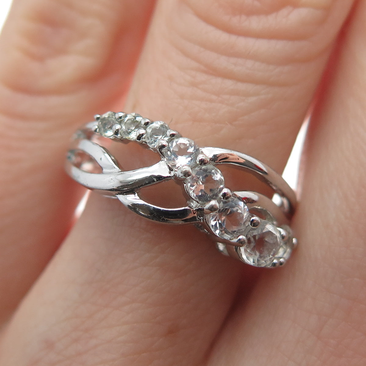 925 Sterling Silver Real Graduated Round-Cut White Topaz Crisscross Ring Size 7