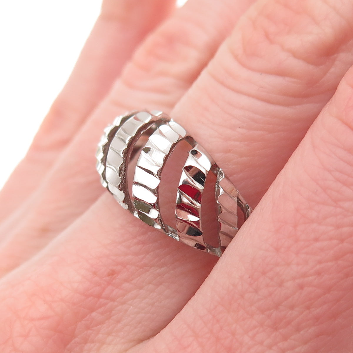 Chapal Zenray 925 Sterling Silver Modernist Ribbed Dome Ring Size 7.25