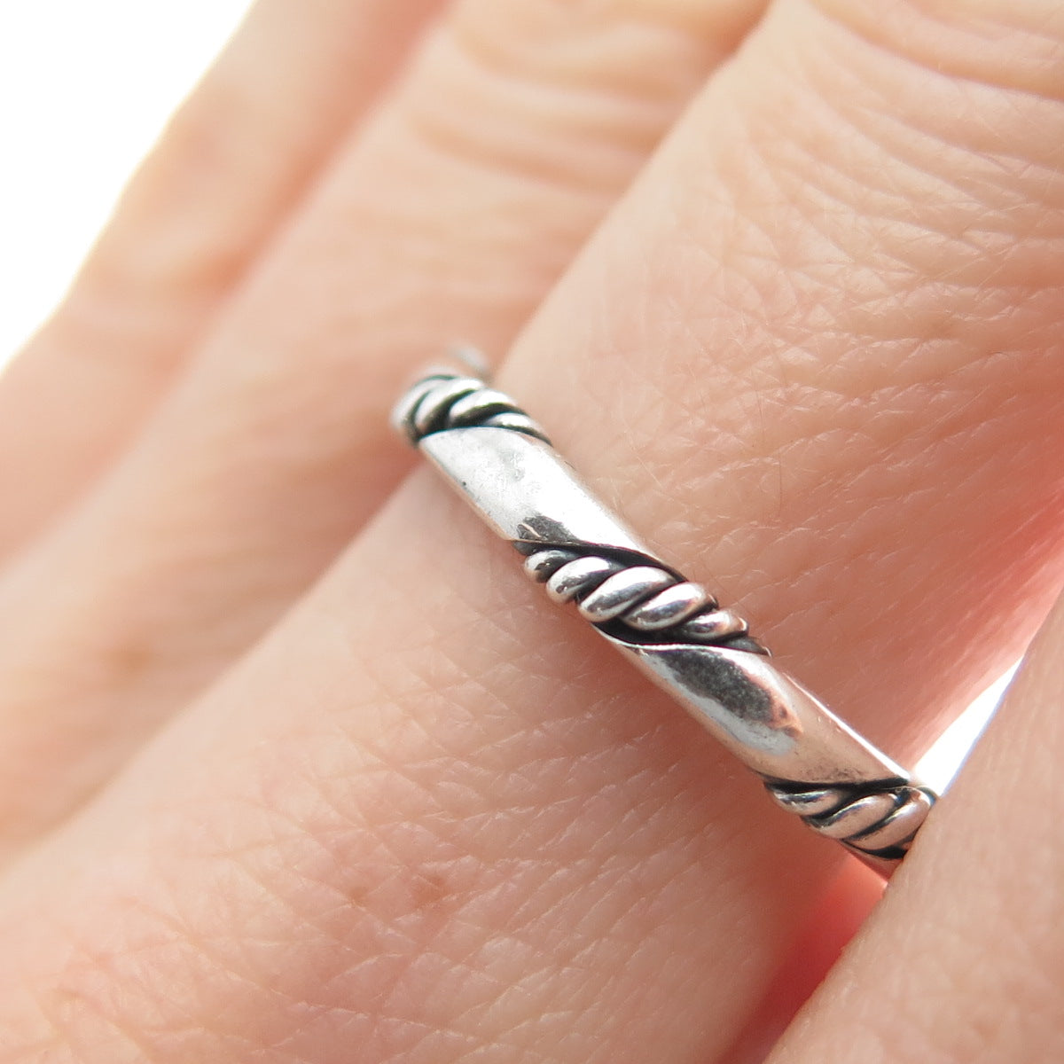 925 Sterling Silver Vintage Twisted Rope Oxidized Band Ring Size 7.5
