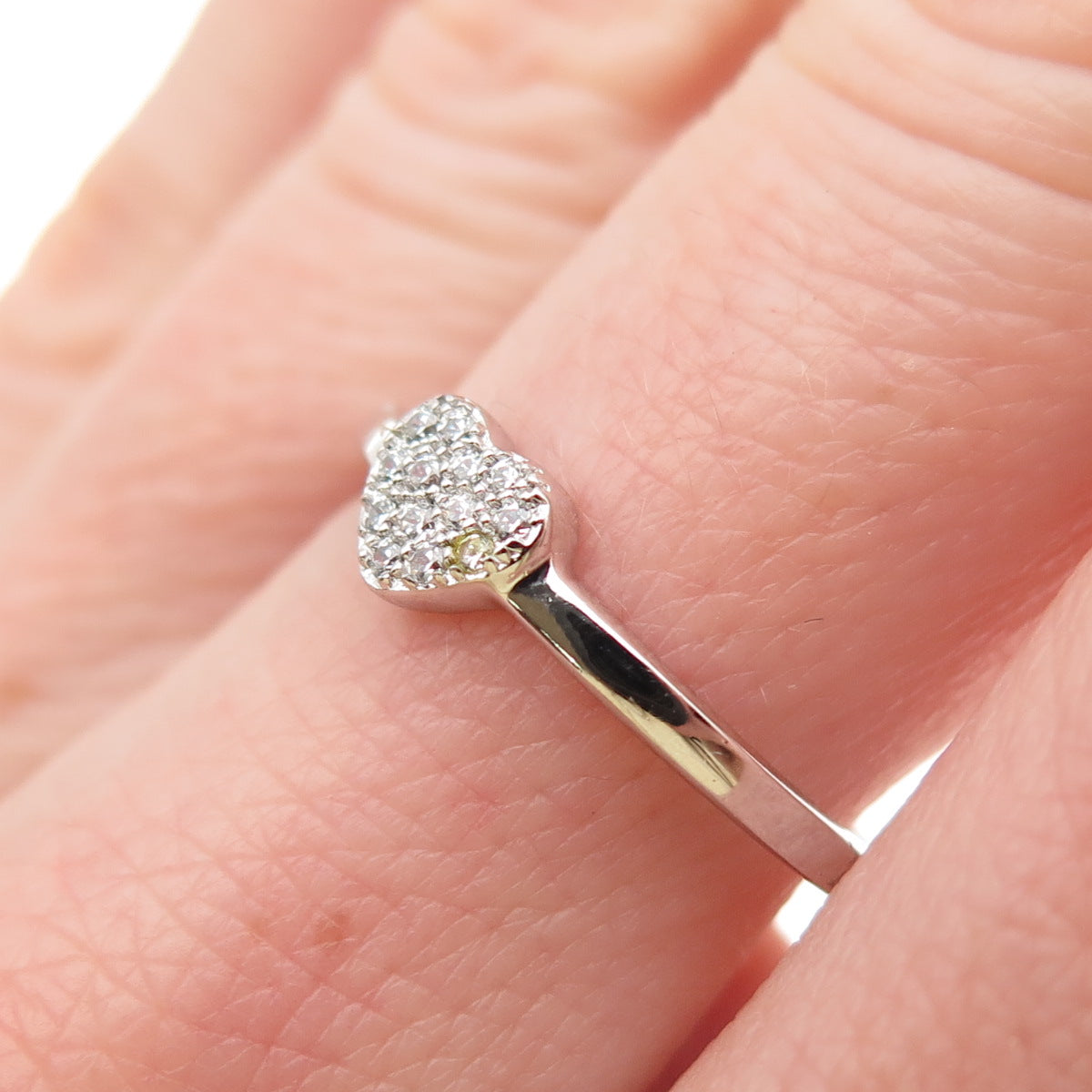 925 Sterling Silver Round-Cut C Z Heart Ring Size 7