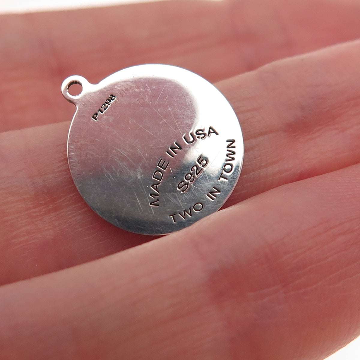 Two in Town 925 Sterling Silver Cat Round Tag Mini Charm Pendant