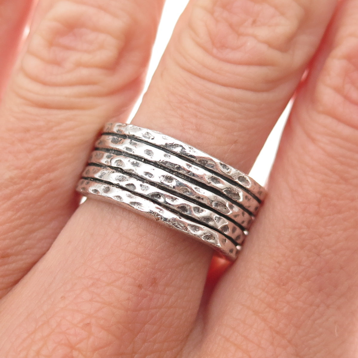 925 Sterling Silver Vintage 2005 Hammered 5-Row Oxidized Ring Size 7.5