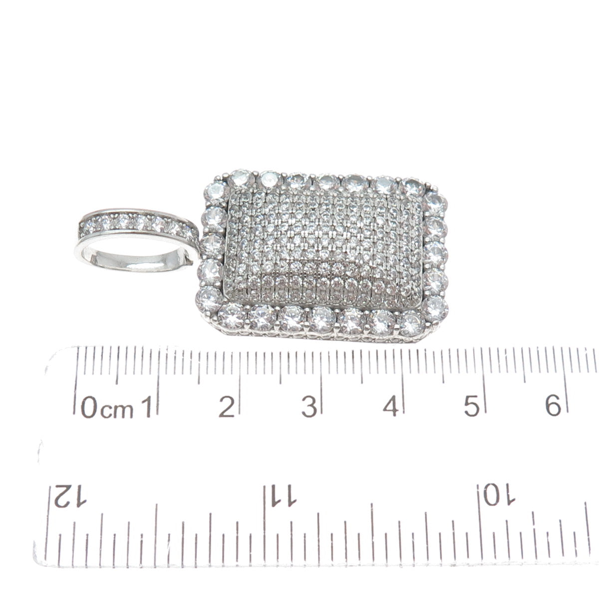 DESIGNS BY YAGI 925 Sterling Silver Round-Cut C Z Sparkle Pendant