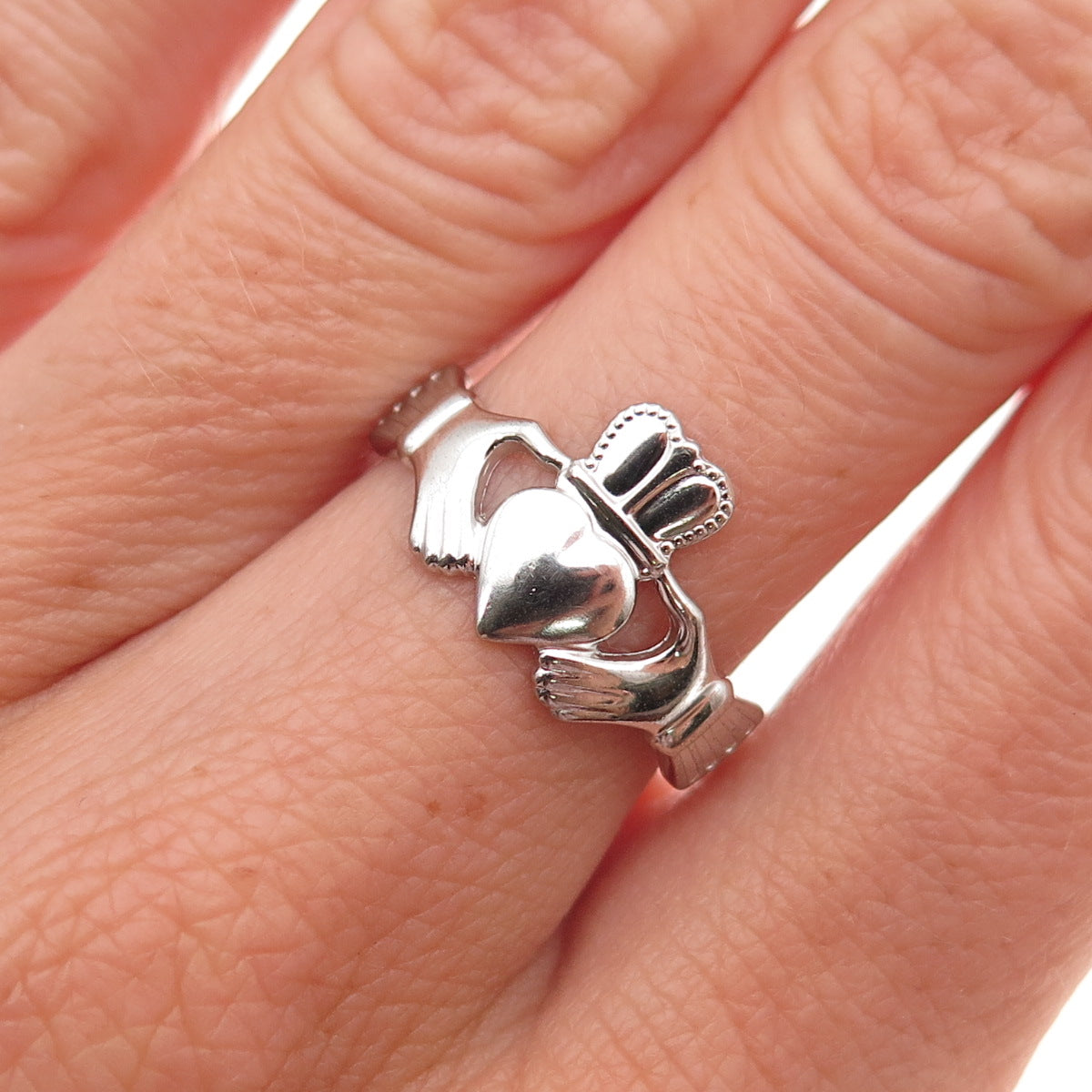 Beau 925 Sterling Silver Vintage Irish Claddagh Oxidized Ring Size 7