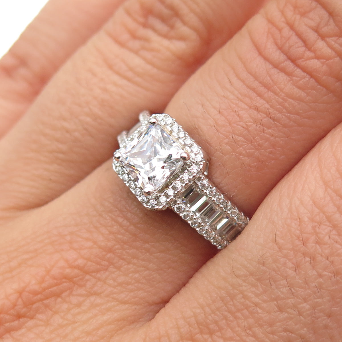 925 Sterling Silver Princess Emerald & Round-Cut C Z Engagement Ring Size 6