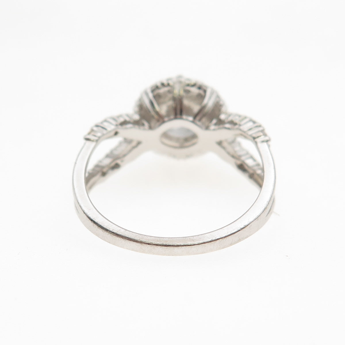 925 Sterling Silver Round-Cut C Z Engagement Ring Size 6.25