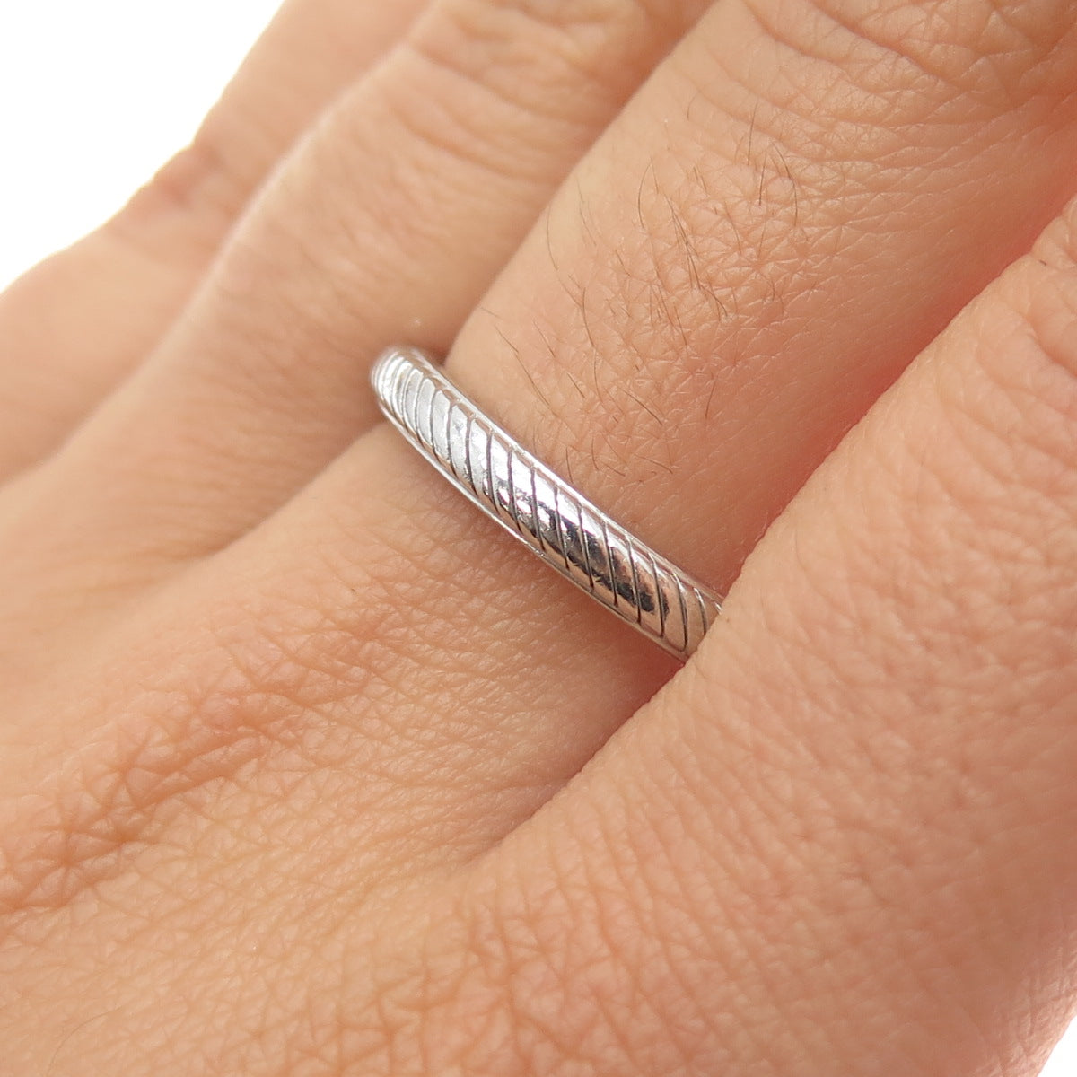 JUDITH RIPKA 925 Sterling Silver Band Ring Size 8.25