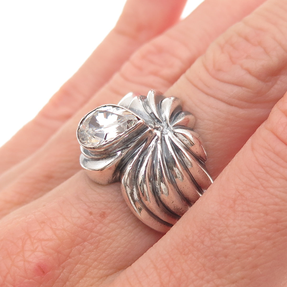 925 Sterling Silver Vintage Pear-Cut C Z Modernist Oxidized Ring Size 6.5