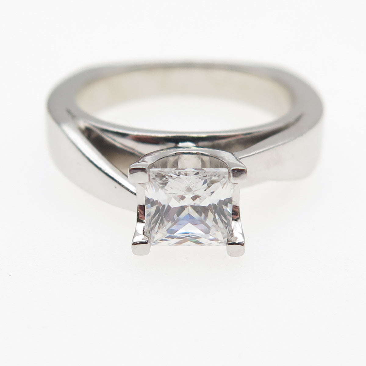 925 Sterling Silver Princess-Cut C Z Engagement Ring Size 6.25