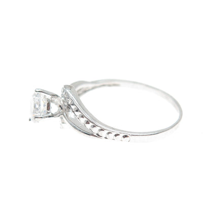 925 Sterling Silver Round-Cut Shaped C Z Engagement Ring Size 6