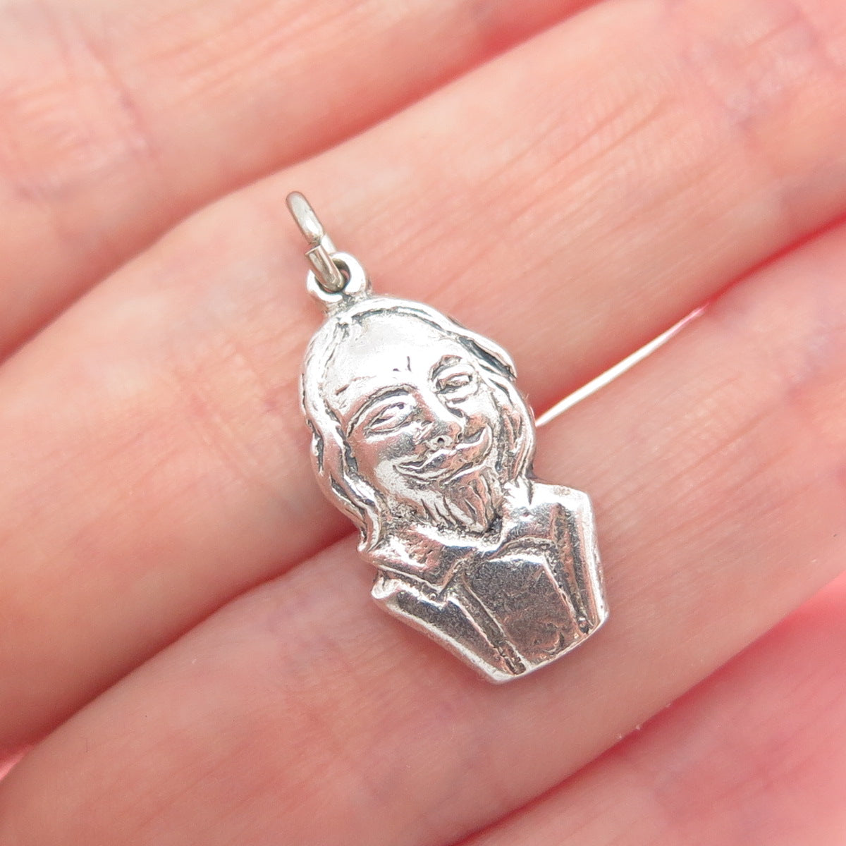 925 Sterling Silver Vintage William Shakespeare Minimalist Charm Pendant
