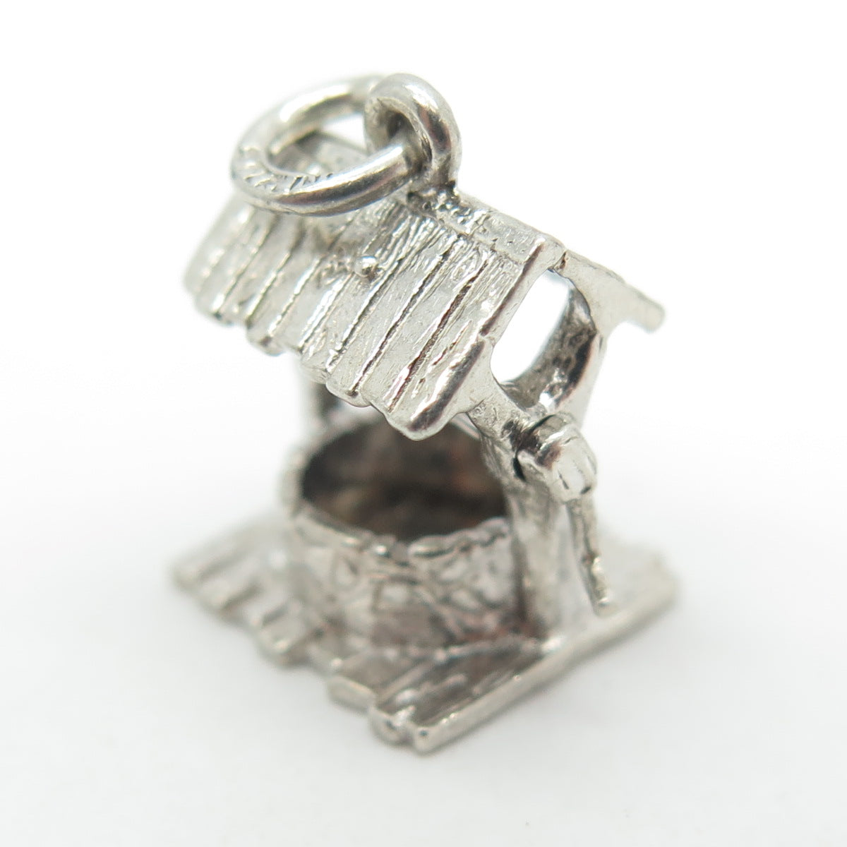 925 Sterling Silver Antique Art Deco Water Well Movable 3D Pendant