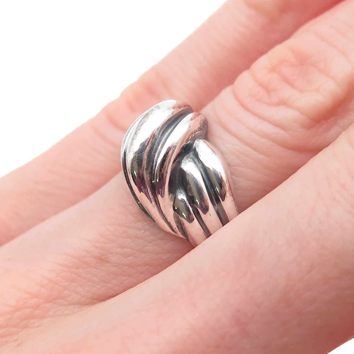925 Sterling Silver Vintage Modernist Wavy Oxidized Ring Size 6.25
