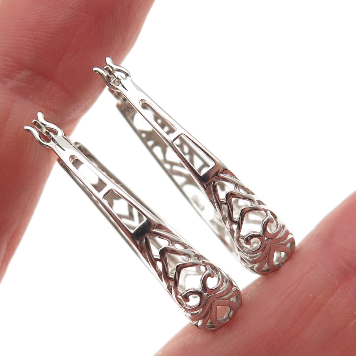 925 Sterling Silver Ornate Heart & Butterfly Oval Hoop Earrings