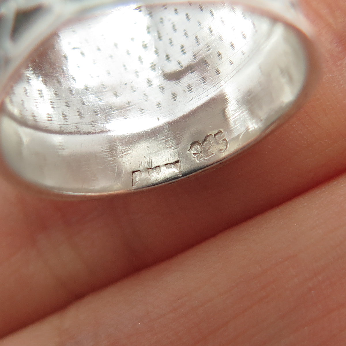 925 Sterling Silver Vintage Real Tourmaline Modernist Oxidized Ring Size 6.75