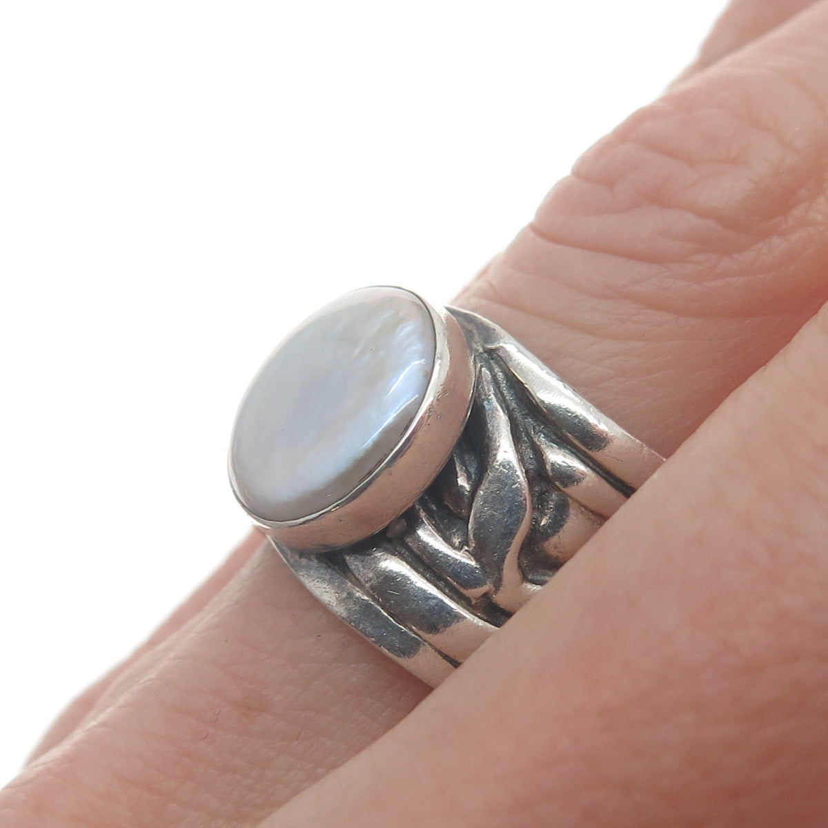 SILPADA 925 Sterling Silver Vintage Real Pearl Modernist Oxidized Ring Size 7.25