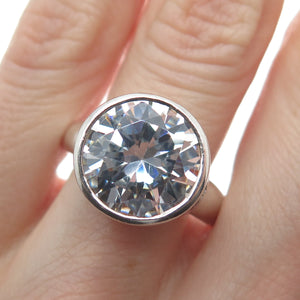 925 Sterling Silver Round-Cut Shaped C Z Engagement Ring Size 8.75