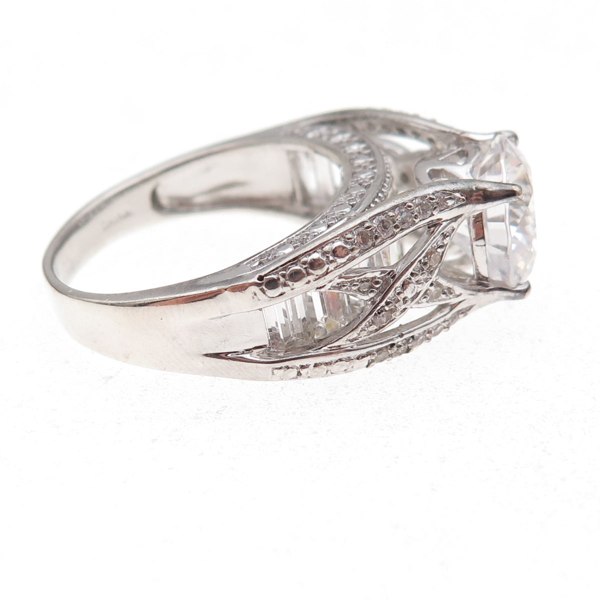 925 Sterling Silver Round-Cut C Z Engagement Ring Size 8.75
