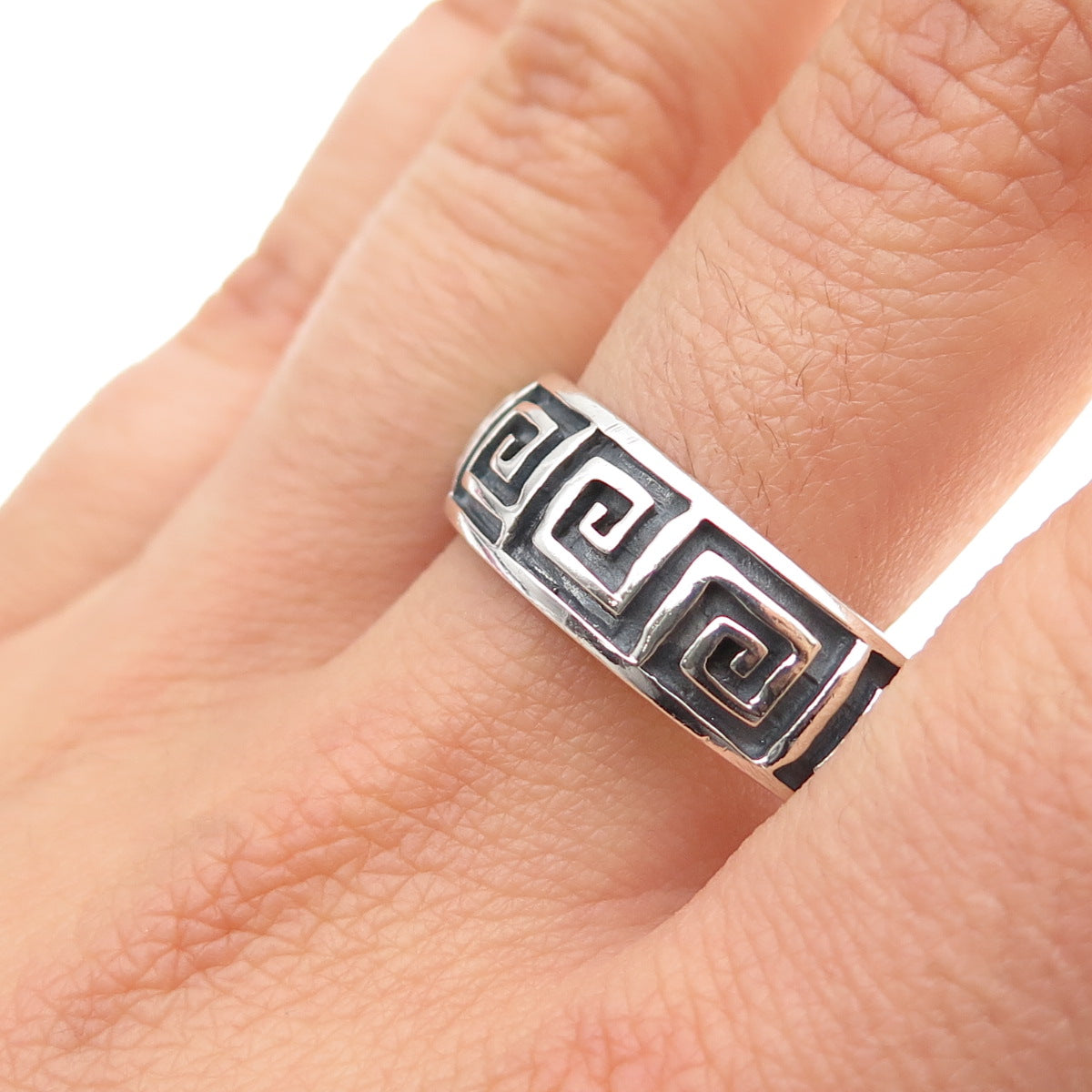 925 Sterling Silver Vintage Greek Maze Oxidized Band Ring Size 14.75